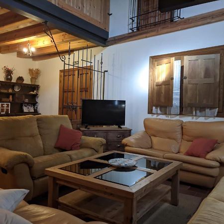 Casa Rural El Arroyo Miguelanez Bagian luar foto